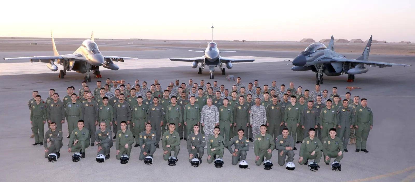 怕被歼10抢单了？美媒：暂停八年后<strong></p>
<p>华友钴业股票</strong>，法国紧急向埃及交付阵风战机