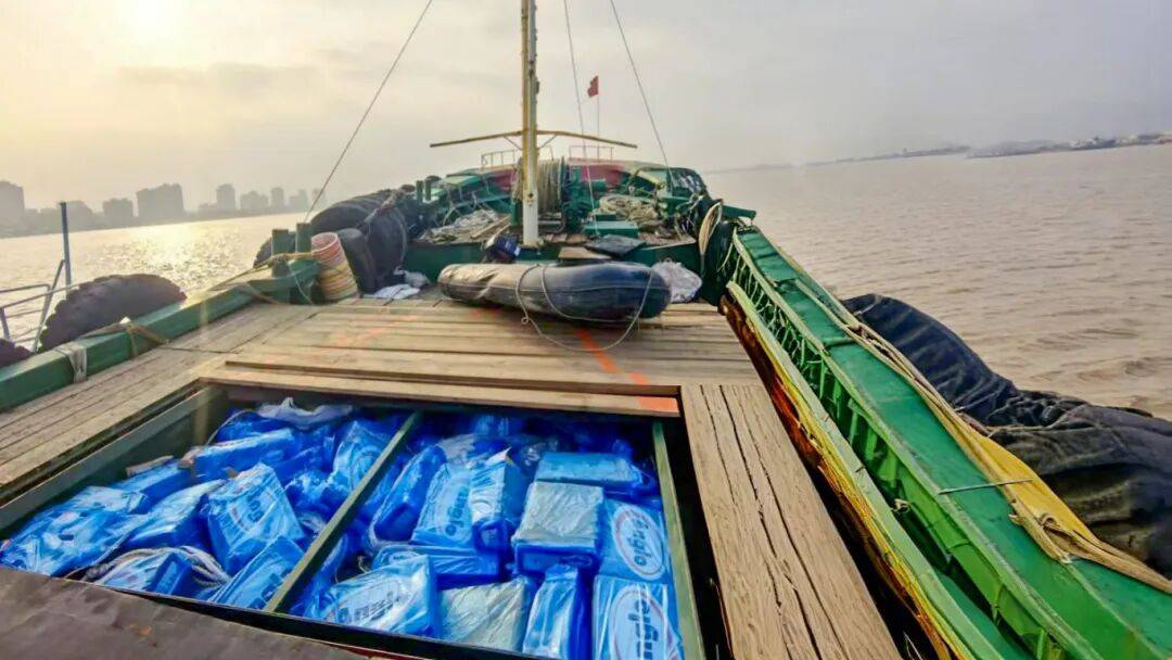 半年出海7次<strong></p>
<p>赛为智能股票</strong>，神秘渔船从未带回1条鱼，背后是一桩大案！