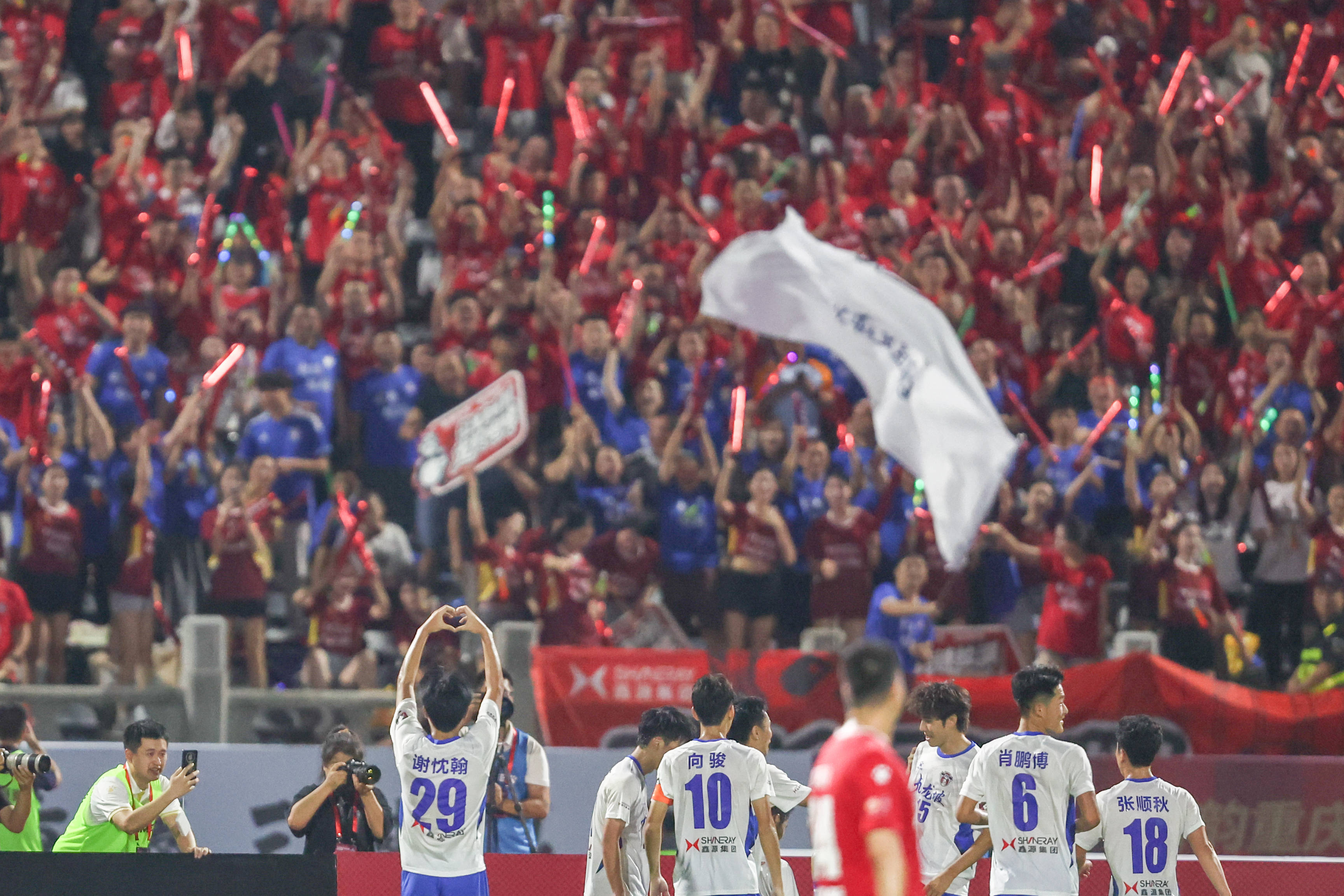 新华社：苏超真能出国脚吗<strong></p>
<p>赛为智能股票</strong>？ 业内人士普遍认为很难