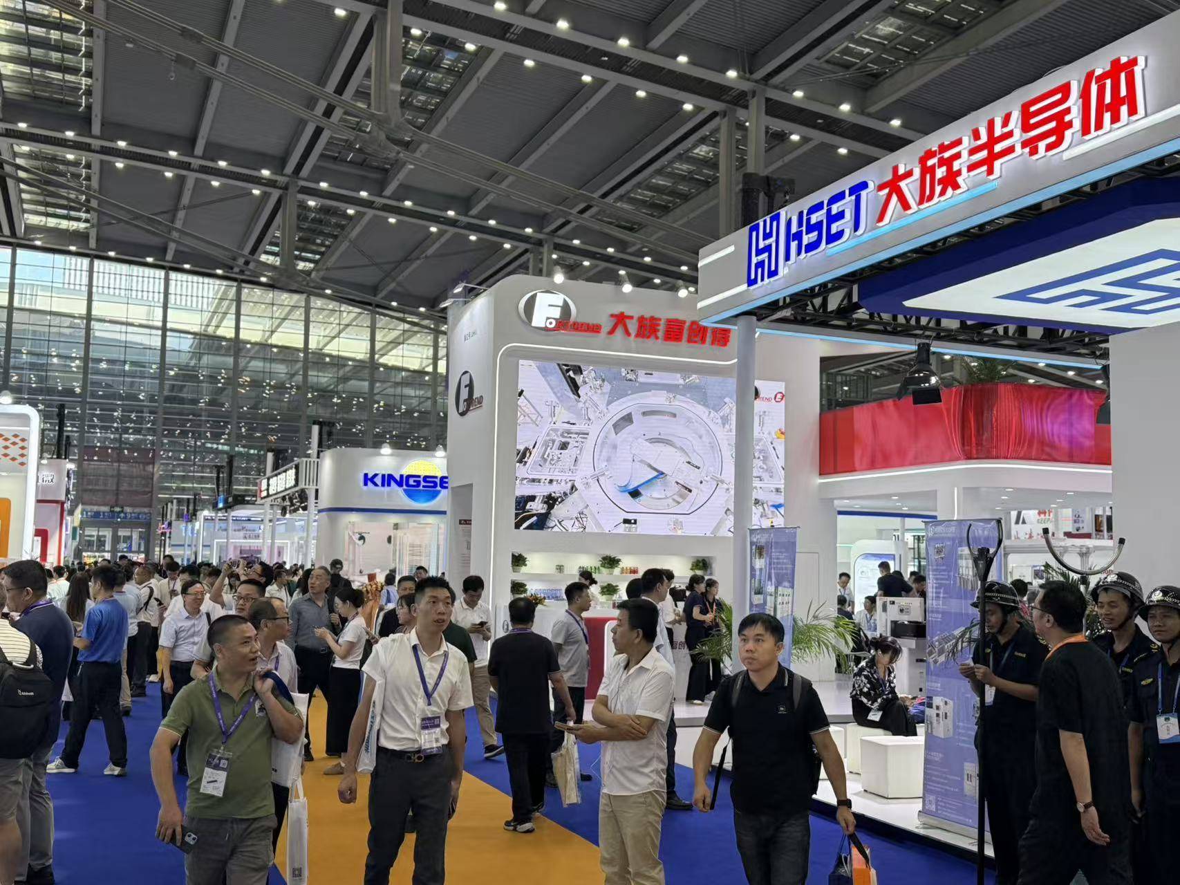 不止新凯来<strong></p>
<p>赛为智能股票</strong>，逾115家深圳半导体企业亮相2025湾芯展