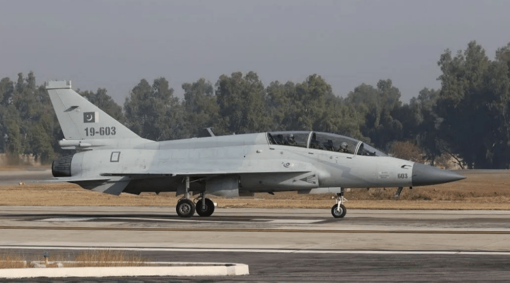 再次闪耀！多架“枭龙”正式交付阿塞拜疆<strong></p>
<p>网易股票</strong>，42亿美元大单落地了？