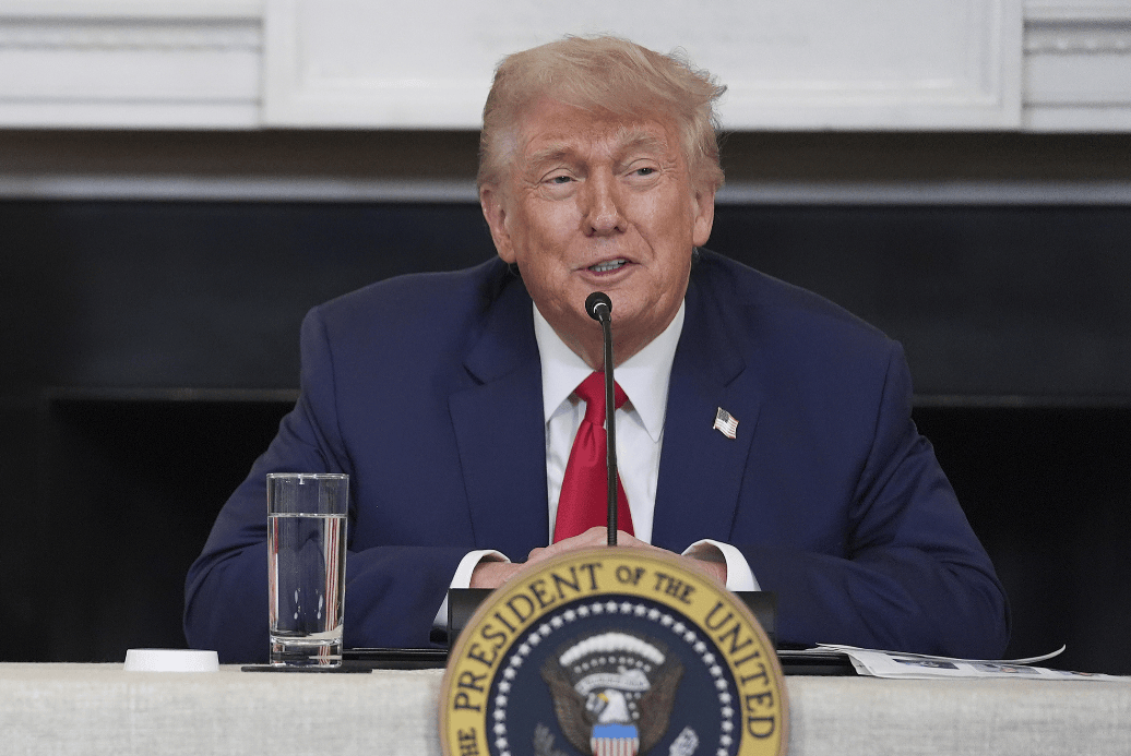 与泽连斯基大吵一架后<strong></p>
<p>贝因美股票</strong>，特朗普画了条线：俄乌都别争，按我说的停火