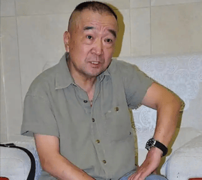 考古｜曝78岁李保田近况！找人维修窗户喝10元桶装水<strong></p>
<p>贝因美股票</strong>，生活超朴素！