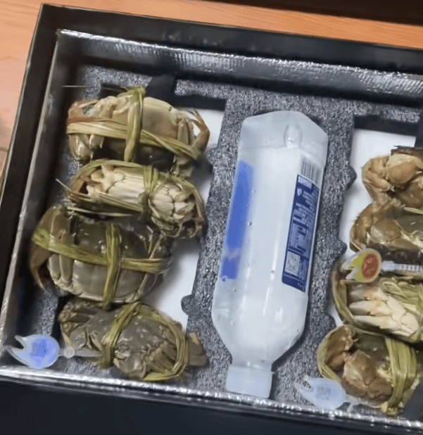 消费者花400元买到臭蟹客服建议蘸醋吃<strong></p>
<p>贝因美股票</strong>，“包退包赔”的售后执行严苛，网红蟹太太信任危机凸显，被协会除名屡遭行政处罚