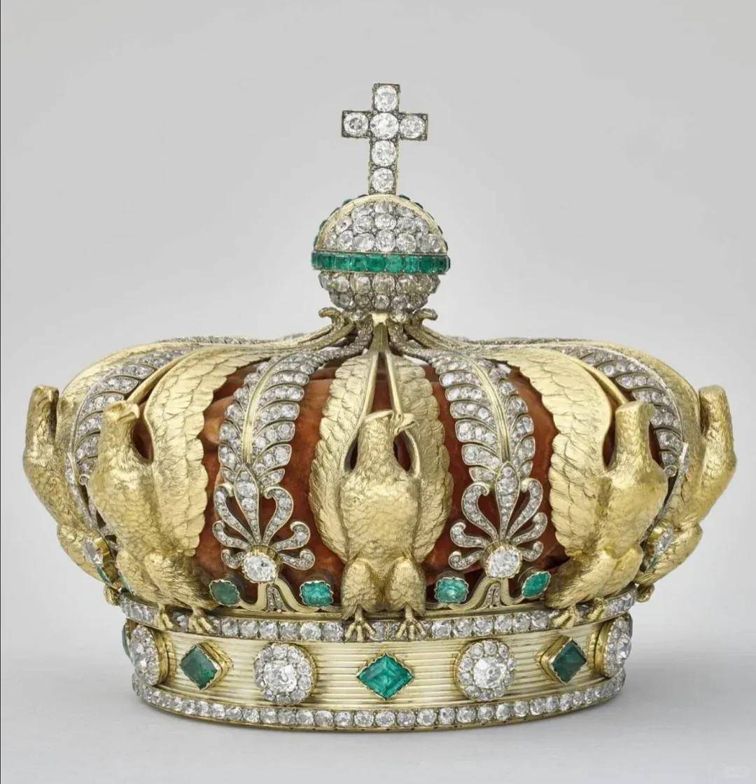 卢浮宫被盗的珠宝中<strong></p>
<p>贝因美股票</strong>，有拿破仑送给妻子的爱情信物