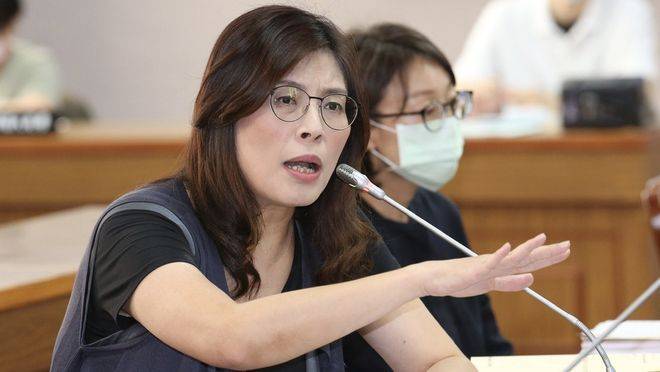 国民党新主席郑丽文<strong></p>
<p>股票指数</strong>,能在马英九基础上继续推进统一吗?