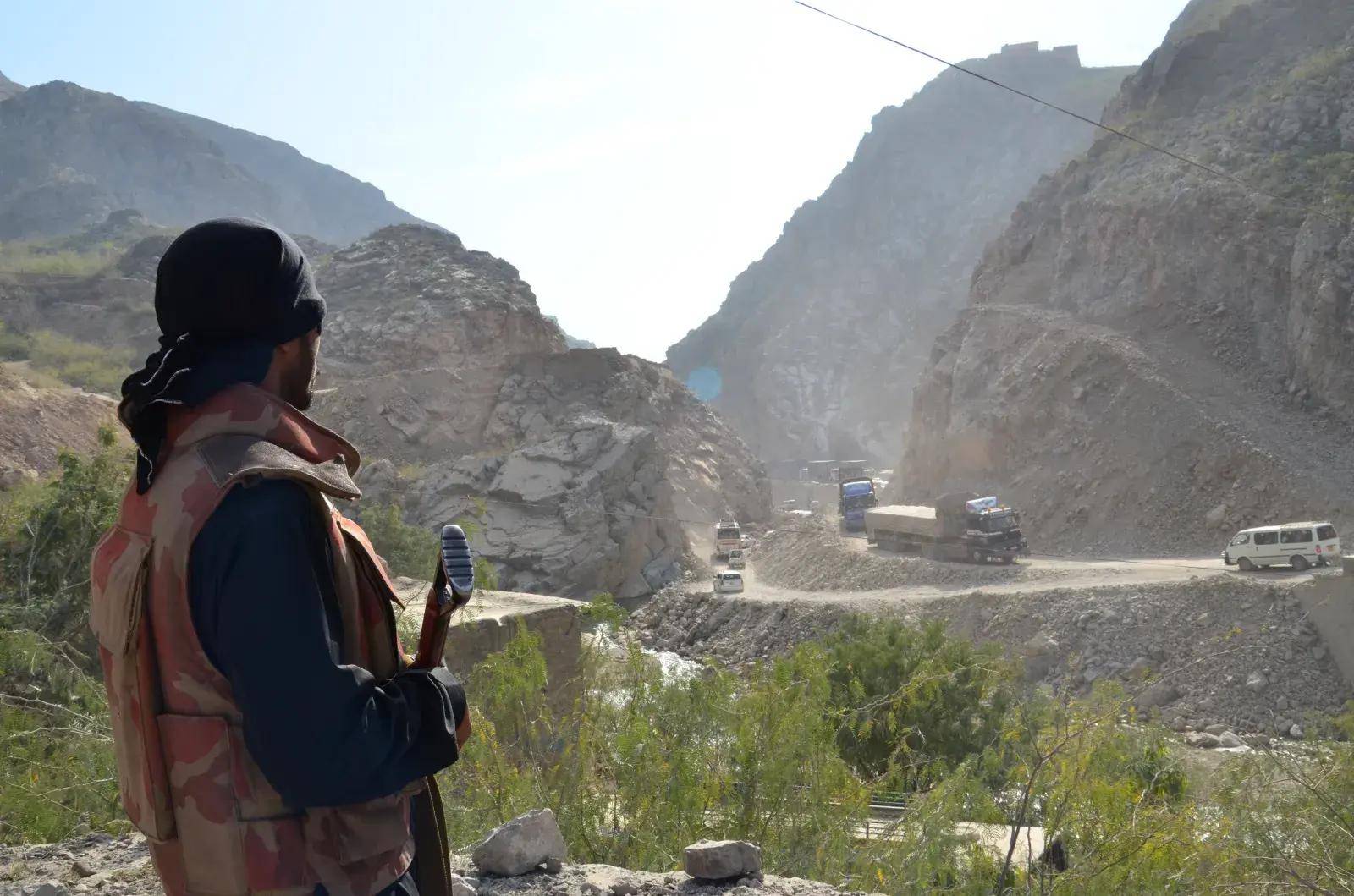 枭龙轰炸首都后<strong></p>
<p>海澜之家股票</strong>，阿富汗光速认怂：打败美军，却被巴铁24小时打服