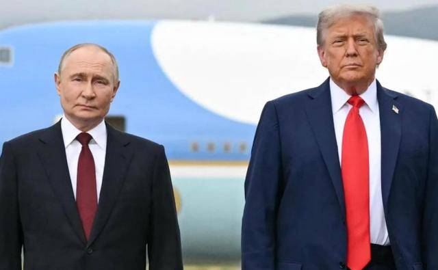 普京拒绝后<strong></p>
<p>海澜之家股票</strong>,特朗普叫停普特会!12国倒戈,泽连斯基决定停火?