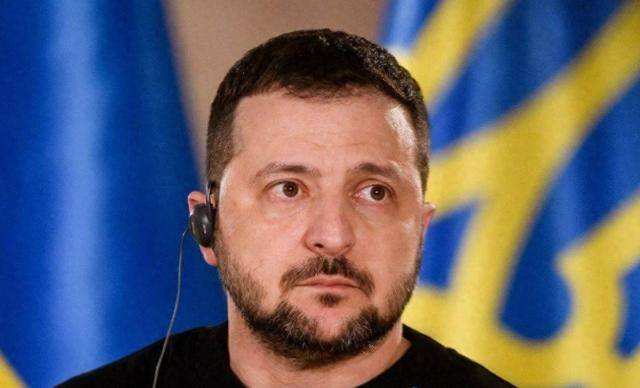 普京拒绝后<strong></p>
<p>海澜之家股票</strong>,特朗普叫停普特会!12国倒戈,泽连斯基决定停火?