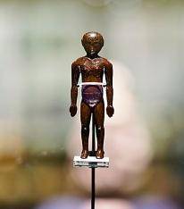 【晒晒咱的镇馆之宝 】汉代名医是这样练成的<strong></p>
<p>海澜之家股票</strong>！