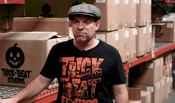 美国人正度过一个“没了中国货、最恐怖”的万圣节<strong></p>
<p>君正集团股票</strong>，白宫发言人却仍嘴硬