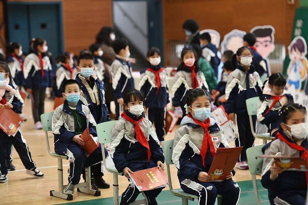 教育部严禁频繁考试<strong></p>
<p>君正集团股票</strong>,小学生快被“考考考”搞疯了