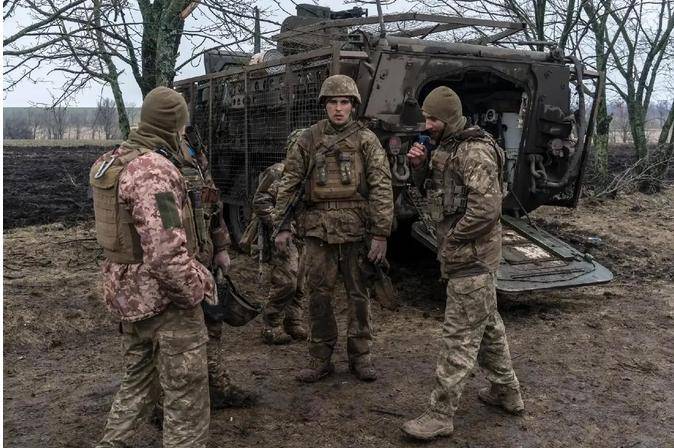 俄军在前线取得重大胜利<strong></p>
<p>昆仑万维股票</strong>，1.5万名乌军遭围歼，普京突然下令，保护投降乌军！