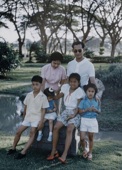 泰国王太后诗丽吉去世<strong></p>
<p>昆仑万维股票</strong>，留下19顶奢华王冠和她的传奇一生