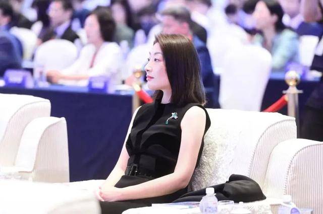 宗馥莉“心腹”祝丽丹离职<strong></p>
<p>昆仑万维股票</strong>！曾是娃哈哈核心高管