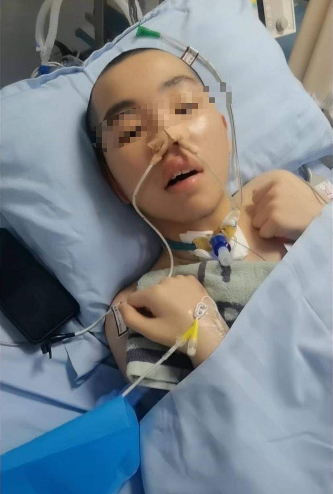 14岁男生嬉闹时被女同学打中左胸后瘫痪 家属：女孩父母为残疾人<strong></p>
<p>延华智能股票</strong>，后续费用无着落