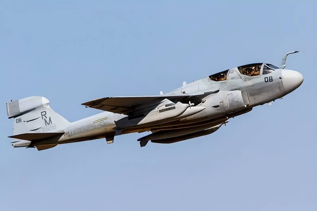 近日曝光!中国用一辆吉普车虚拟10万吨航母<strong></p>
<p>延华智能股票</strong>,南海戏耍美军侦察机