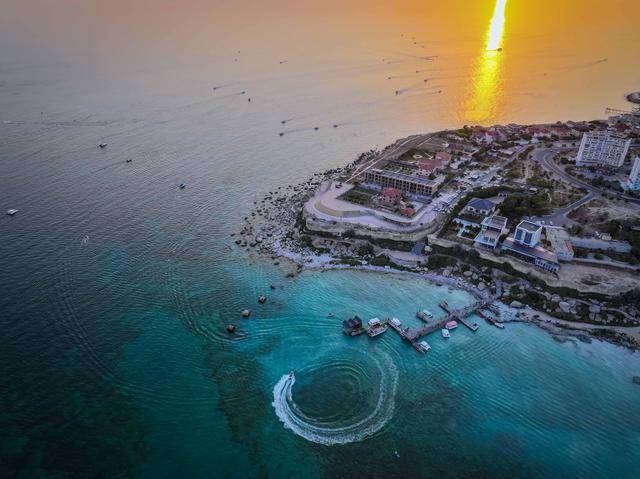 青年说 | 到中亚<strong></p>
<p>延华智能股票</strong>，奔赴一场激动人心的“探秘”