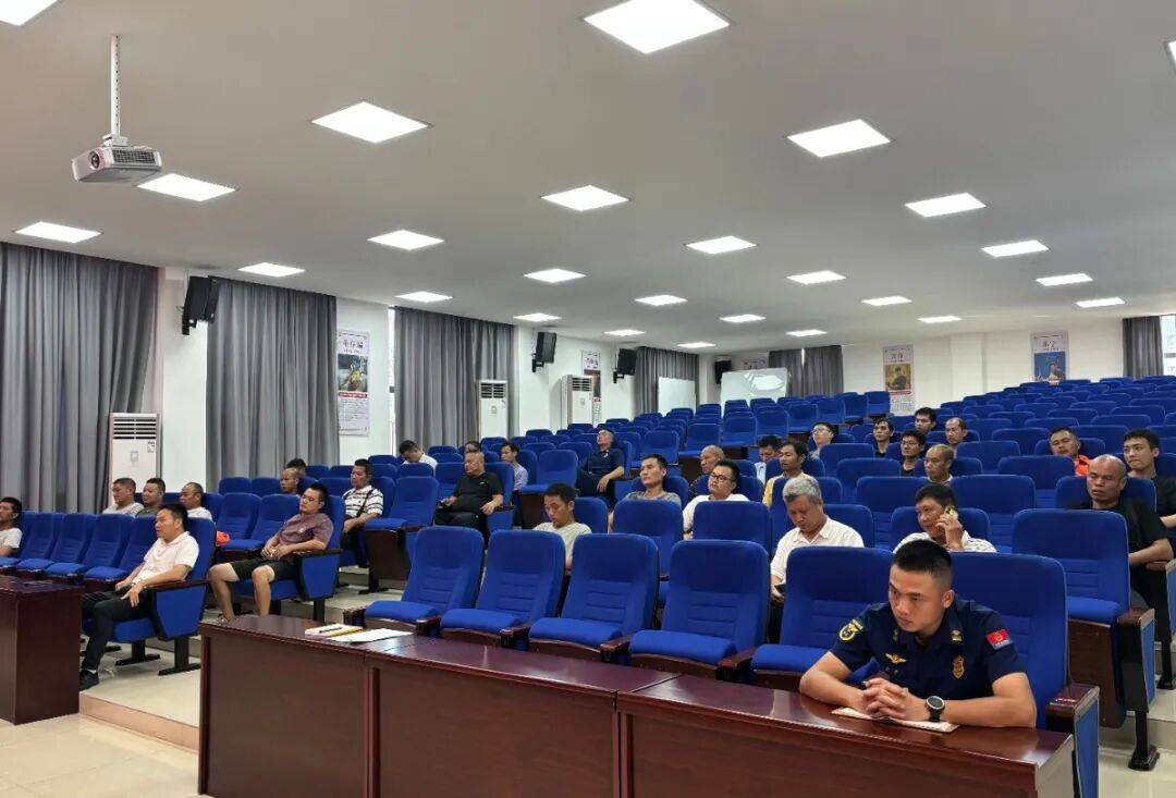 训考结合砺精兵<strong></p>
<p>延华智能股票</strong>!高新区微型消防站技能培训暨考核顺利举行