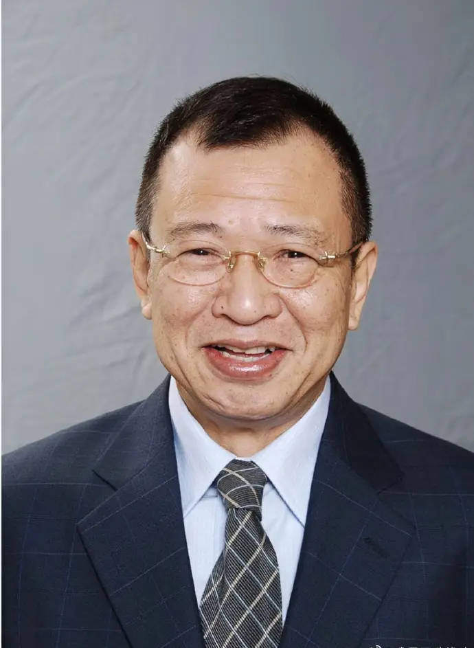 吴彤发长文追忆许绍雄：<strong></p>
<p>中国卫星股票</strong>他73岁只身一人录节目