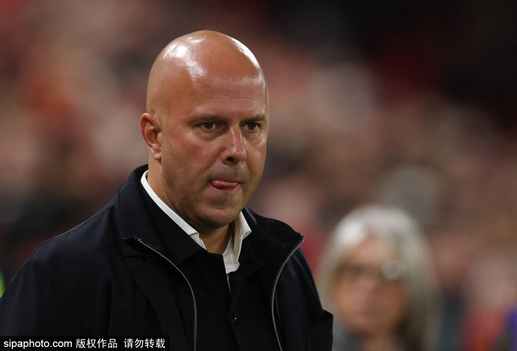 遭赛季三杀<strong></p>
<p>三峡能源股票</strong>！联赛杯-萨尔双响 利物浦轮换阵容0-3水晶宫出局