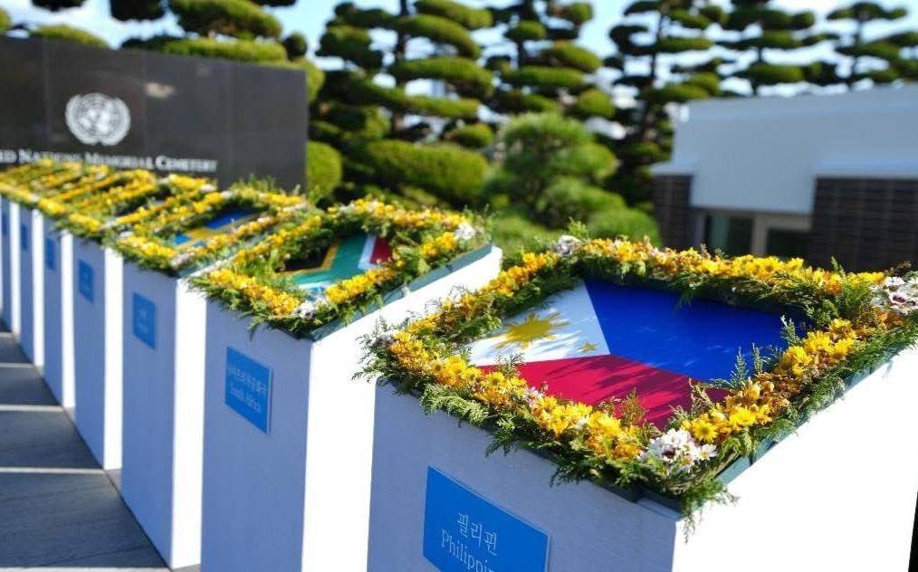 美军再度遭遇耻辱时刻：中国海军6艘战舰包围<strong></p>
<p>蓝思科技股票</strong>，815舰插入南海演习