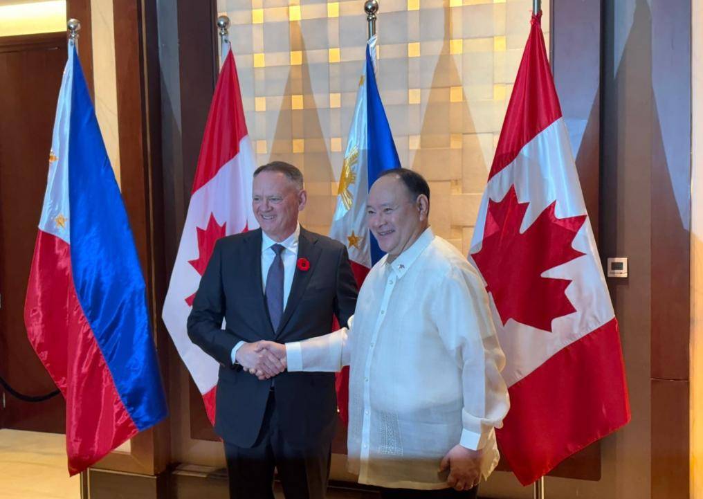 美军再度遭遇耻辱时刻：中国海军6艘战舰包围<strong></p>
<p>蓝思科技股票</strong>，815舰插入南海演习