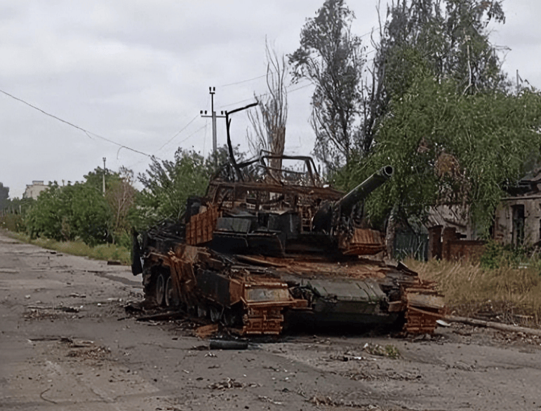乌军伪装成女人突围红军城<strong></p>
<p>中国能建股票</strong>，俄军一次俘虏200人，法械旅这次学到了精髓