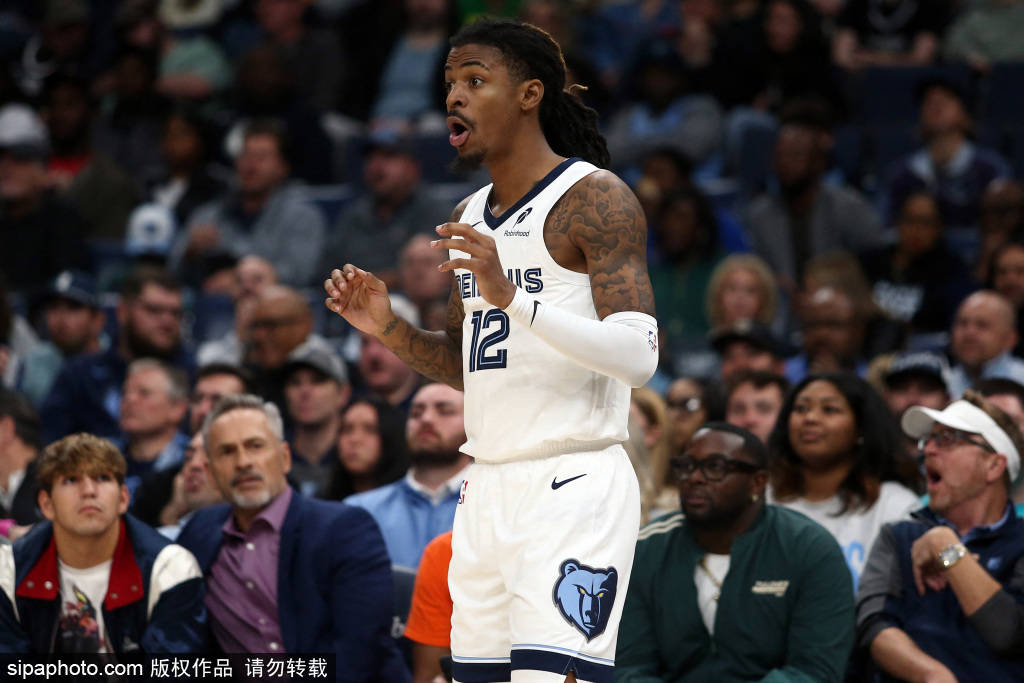 杜兰特在火箭与灰熊的比赛中调侃莫兰特父亲：<strong></p>
<p>中国能建股票</strong>你儿子不想在这里