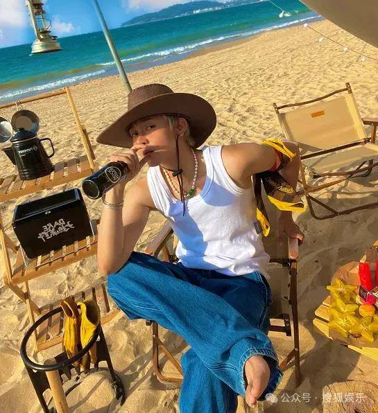 第三段婚姻亮红灯<strong></p>
<p>中国能建股票</strong>？他不会又要离婚了吧......