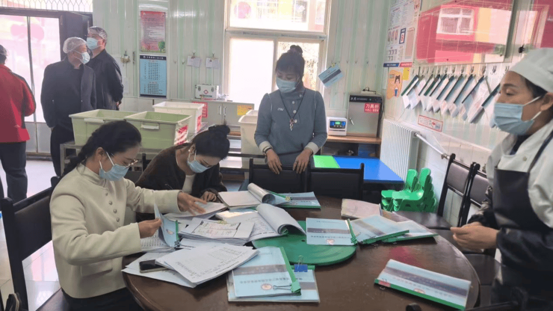 市市场监管局联合市教育局开展全市幼儿园食品安全监督抽查工作