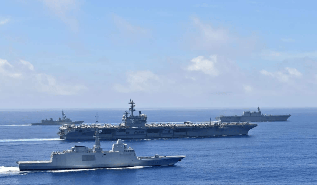 高市早苗不自量力<strong></p>
<p>南极电商股票</strong>，美媒发出警告：日本如果走错半步，中国万枚导弹将降临！