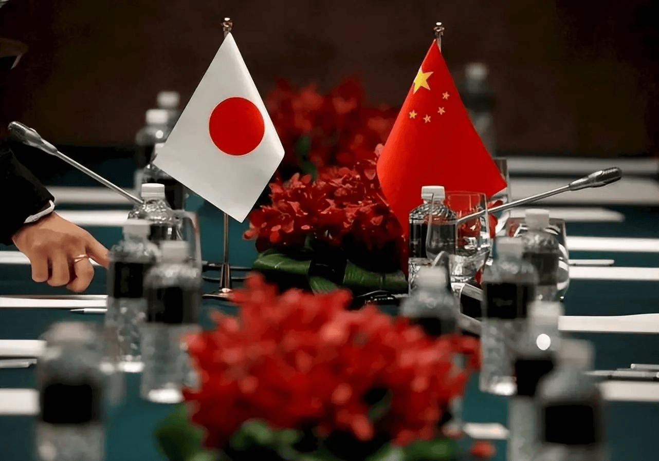 全面反华？高市早苗连开2枪<strong></p>
<p>南极电商股票</strong>，为出兵台海铺路，解放军舰机已出动