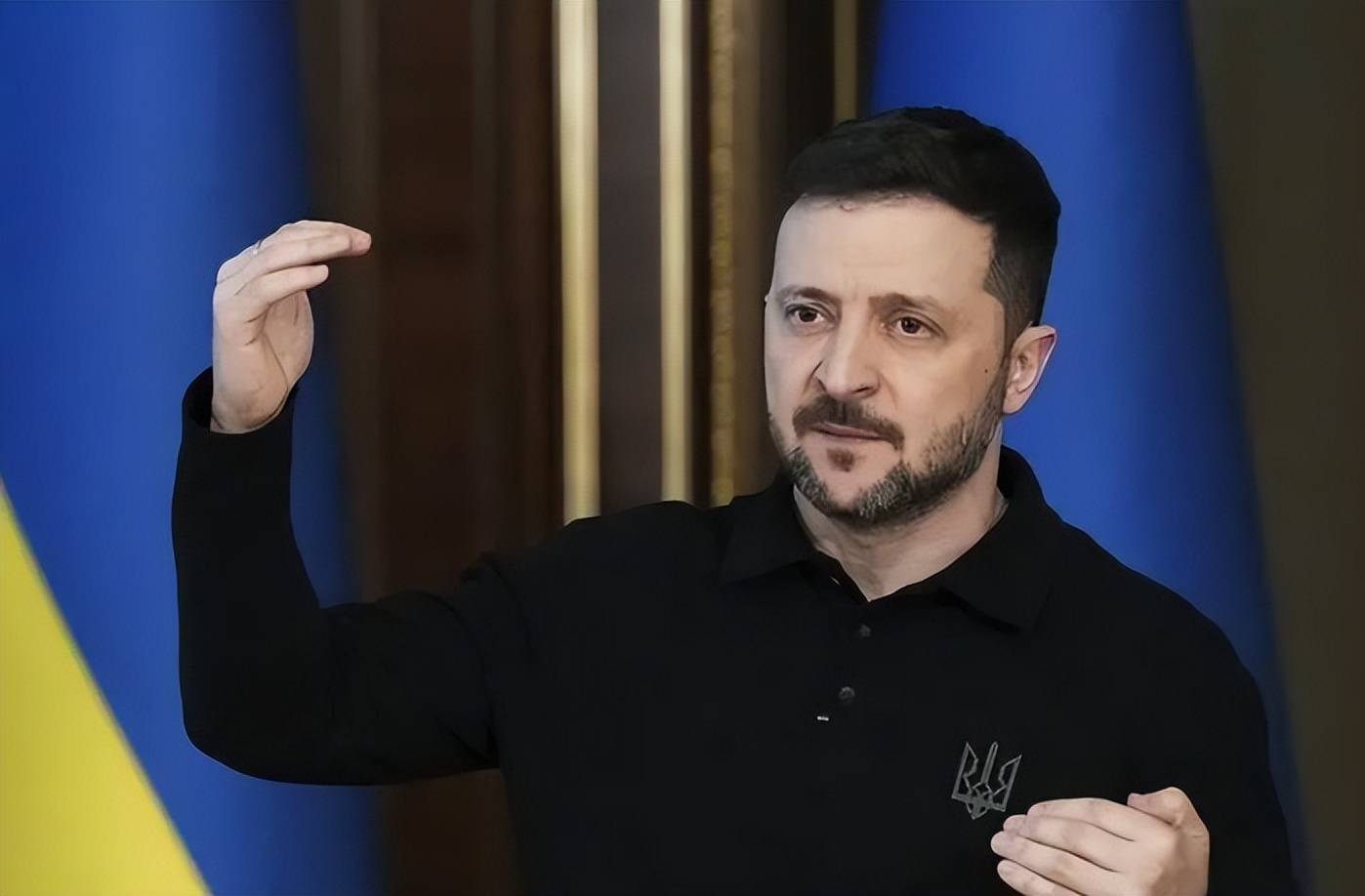 专访中途两度断电成笑柄！泽连斯基宣称乌克兰将胜利<strong></p>
<p>美国股票</strong>，实则美军撤离援乌弹药缺口达 40%？