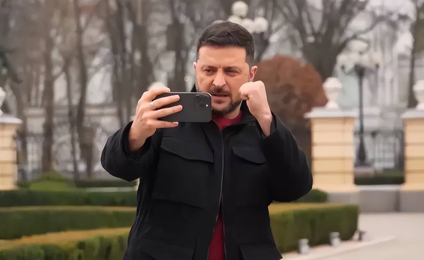 专访中途两度断电成笑柄！泽连斯基宣称乌克兰将胜利<strong></p>
<p>美国股票</strong>，实则美军撤离援乌弹药缺口达 40%？