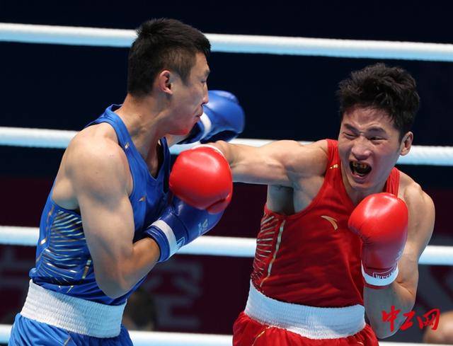 全运会拳击男子80公斤级决赛<strong></p>
<p>美国股票</strong>，王小保夺冠！