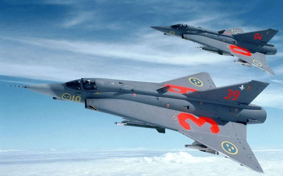 仅一千万人的北欧小国<strong></p>
<p>美国股票</strong>，二战坚持中立，至今让对手不敢入侵