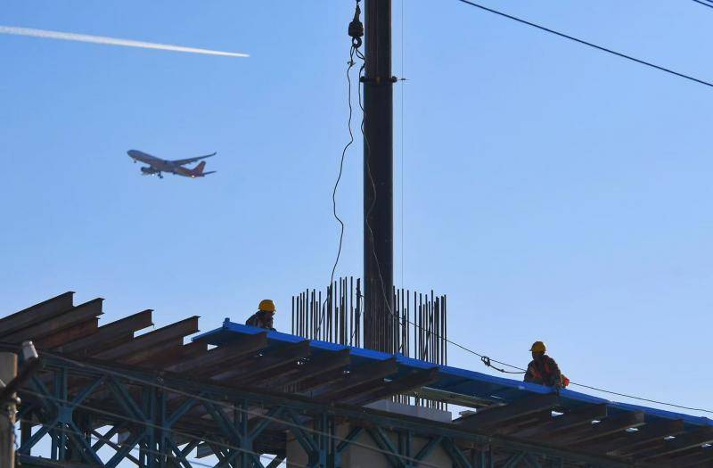 直达首都机场<strong></p>
<p>中恒电气股票</strong>！ 北京亮马河北路施工加速推进