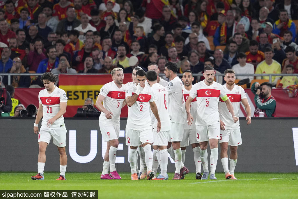 直通世界杯<strong></p>
<p>中恒电气股票</strong>！世预赛-奥尔莫破门 西班牙2-2土耳其