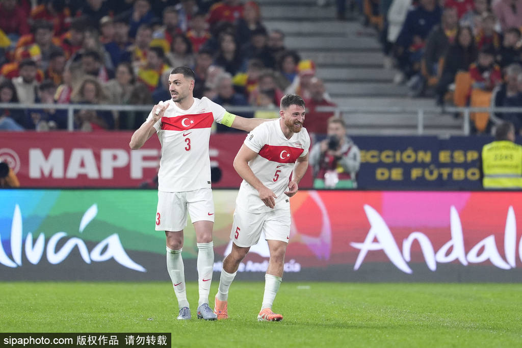 直通世界杯<strong></p>
<p>中恒电气股票</strong>！世预赛-奥尔莫破门 西班牙2-2土耳其