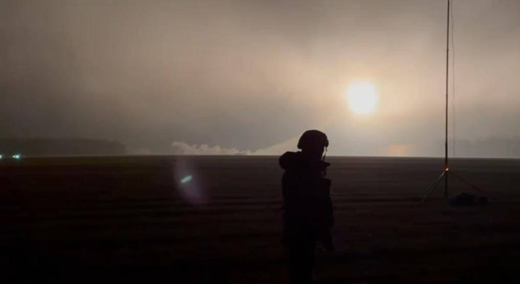 破城就是死路<strong></p>
<p>长安汽车股票</strong>，泽连斯基拼命了，连炸12小时，否认红军城上督战队