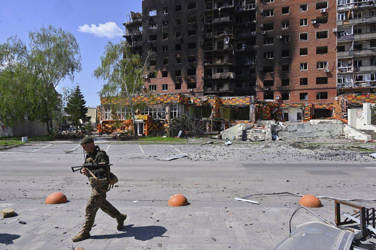 破城就是死路<strong></p>
<p>长安汽车股票</strong>，泽连斯基拼命了，连炸12小时，否认红军城上督战队