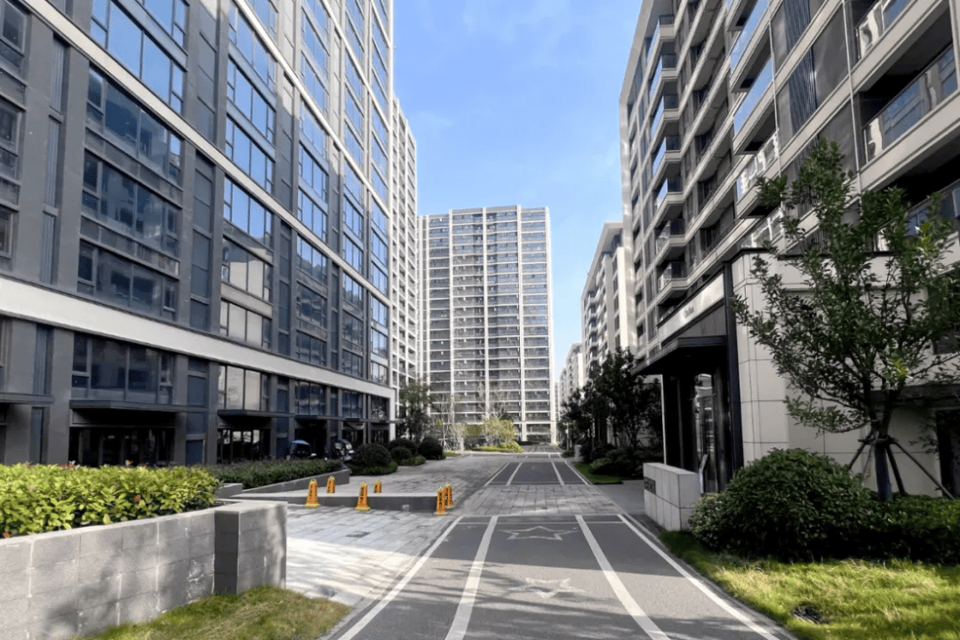 中国矿业大学南湖校区2.93亿买490套房做学生宿舍<strong></p>
<p>中国铁建股票</strong>？学校及开发商回应