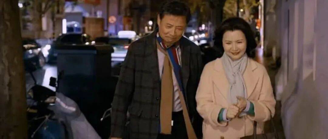 第一批丁克老后<strong></p>
<p>中国铁建股票</strong>，“伴侣能陪一程，但最后都要靠自己”