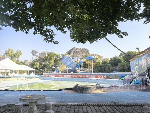 柳州雀儿山公园水上世界要拆迁<strong></p>
<p>中国铁建股票</strong>？园方回应