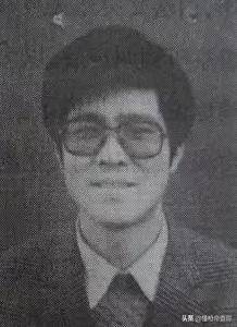 无间道？山西警察中队长抢运钞车<strong></p>
<p>吉利汽车股票</strong>，被同事百发子弹乱枪击毙