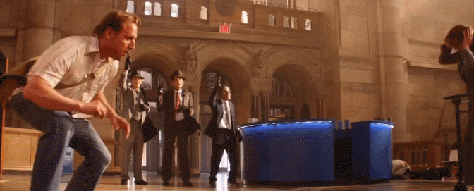 无间道？山西警察中队长抢运钞车<strong></p>
<p>吉利汽车股票</strong>，被同事百发子弹乱枪击毙