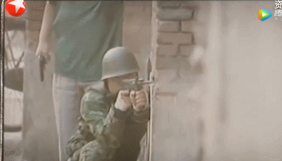 无间道？山西警察中队长抢运钞车<strong></p>
<p>吉利汽车股票</strong>，被同事百发子弹乱枪击毙