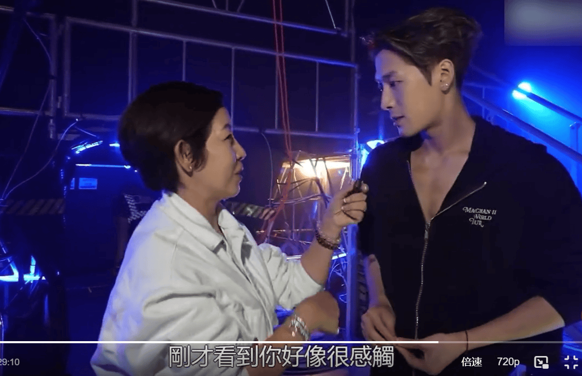 王嘉尔自曝做缩小脸部的医美：做艺人确实要做医美<strong></p>
<p>吉利汽车股票</strong>，只是别人不公开