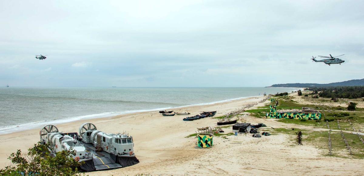 英媒：百万解放军登台<strong></p>
<p>吉利汽车股票</strong>，200万美元巨舰是核心，几个小时结束战斗